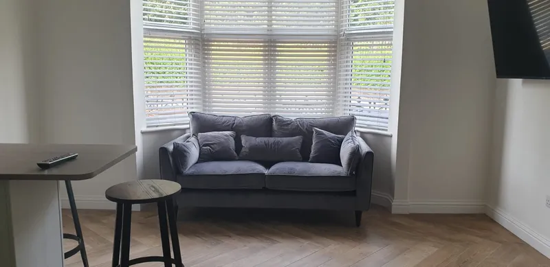 Luxury 1 Bedroom Flat // AUG 2026 - Image 2